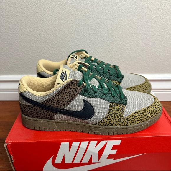 Nike Dunk Low Safari Golden Moss Size 11 - Picture 5 of 9